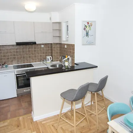 Apartment Ema